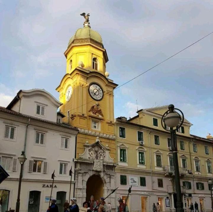In The Centar Of Rijeka Lägenhet Exteriör bild